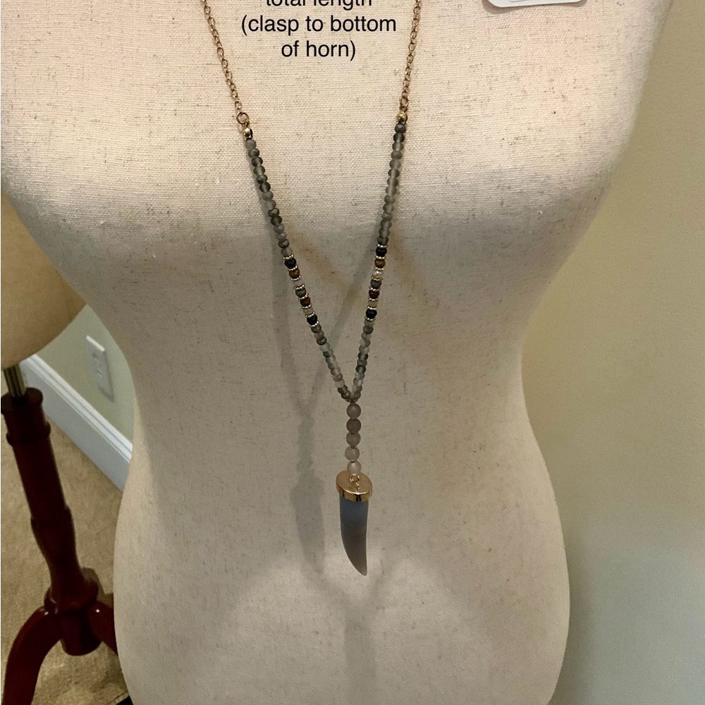 Gold chain/beaded necklace
